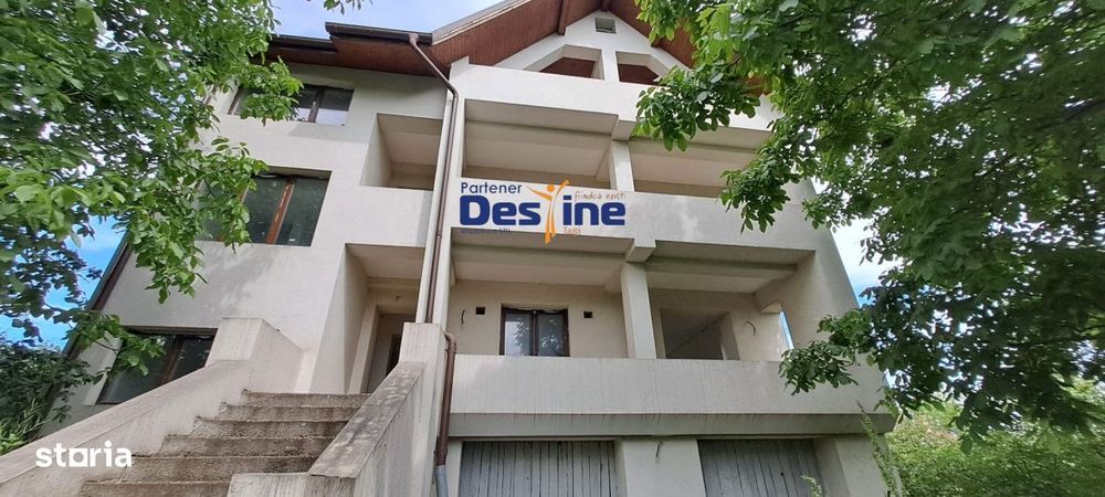 Vila , D+P+1+M+POD, 474 mp, Valea Lupului