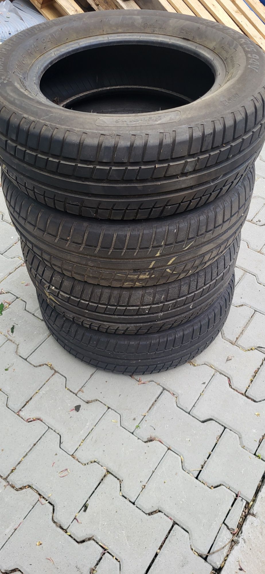 Anvelope vara 205 65 R15