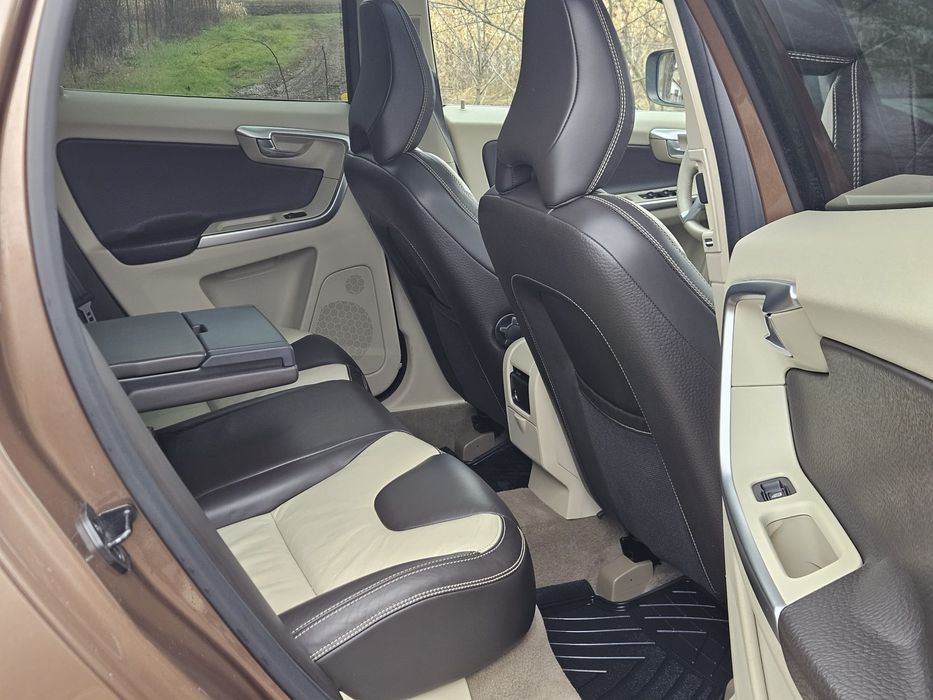 Volvo xc60           .