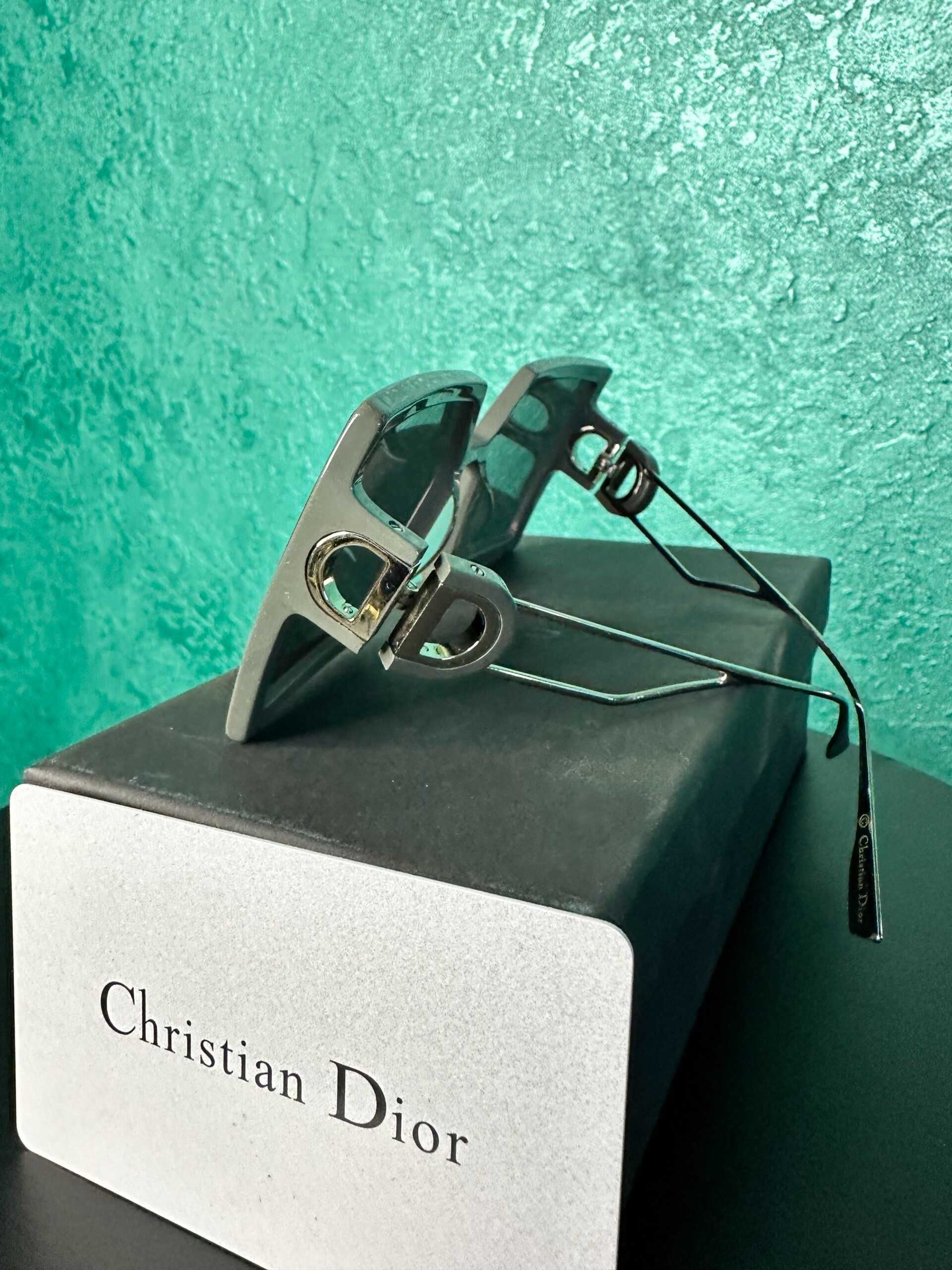 Ochelari de soare Christian Dior, rame gri, cutie originală