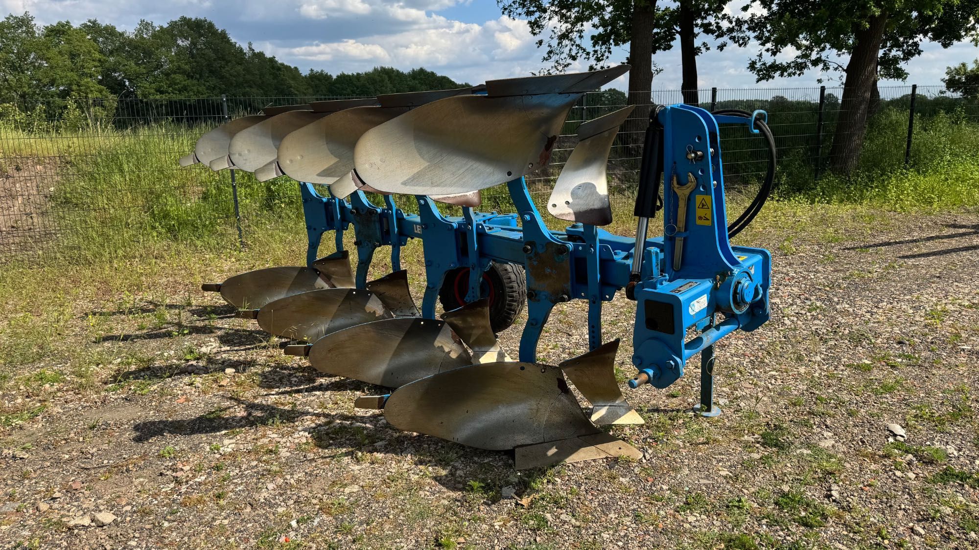 Lemken Europal 7, Case Puma, Claas Arion, John Deere tortadi