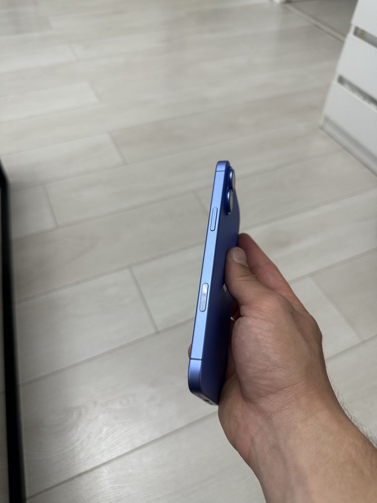 IPhone 16 Plus Ultramarine Ca Nou Garantie 128GB Neverlocked Impecabil