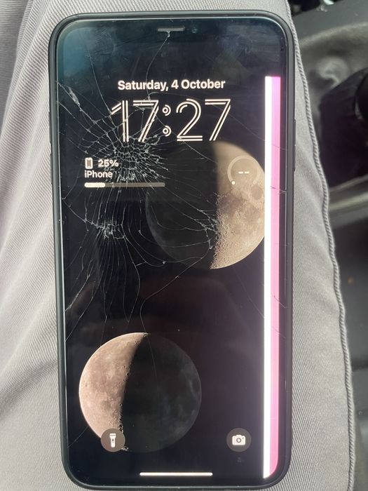 Продавам Iphone XS max ЗА ЧАСТИ