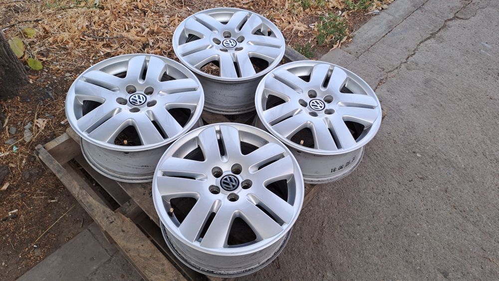 16" 5Х100мм VW 5X100 Джанти с гуми 205 45 16 - Polo, Lupo (Golf)