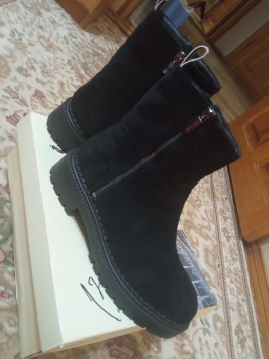 Новые, теплые сапоги