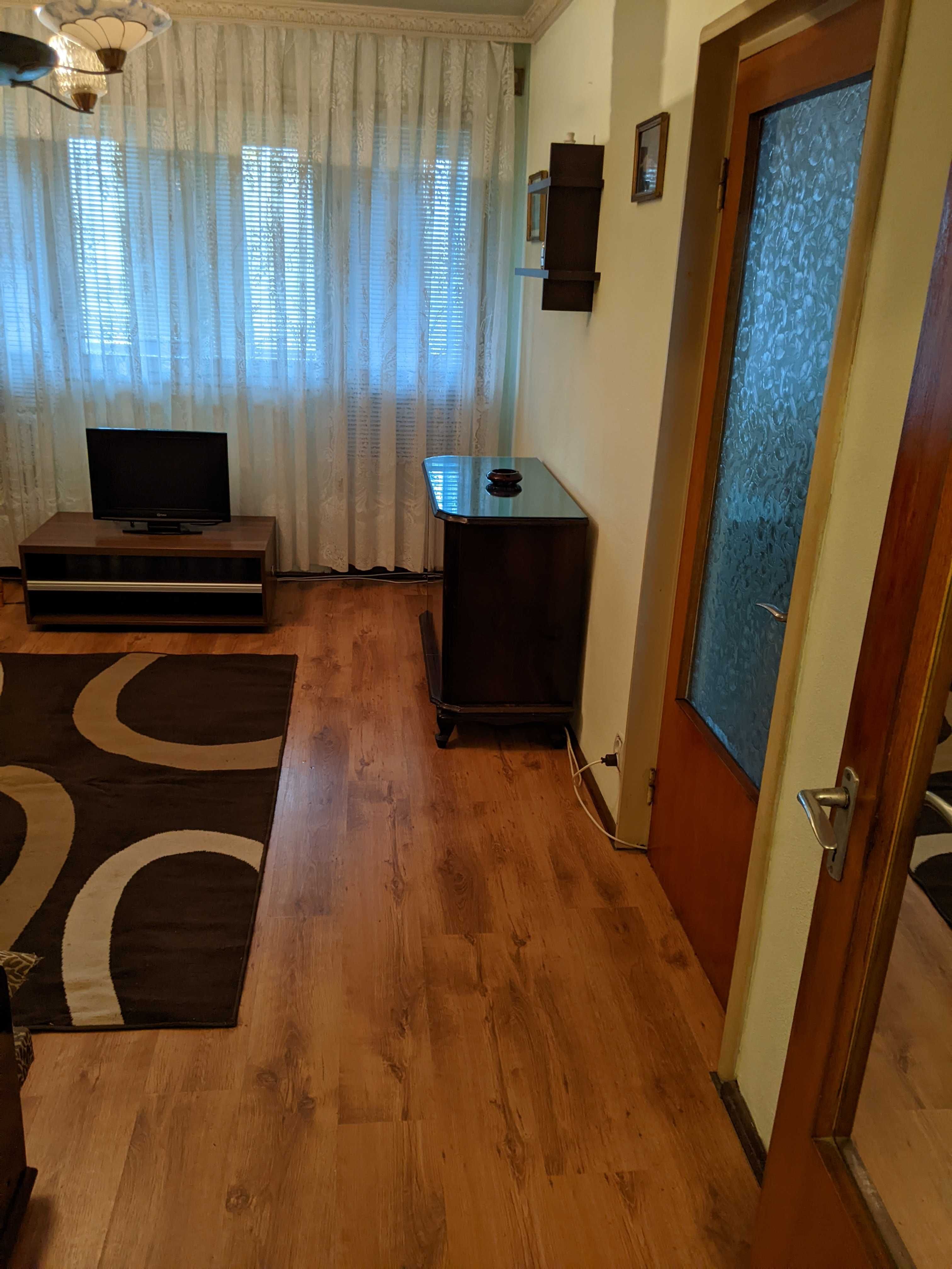 Închiriez Apartament 2 camere in Drumul-Taberei Metrou