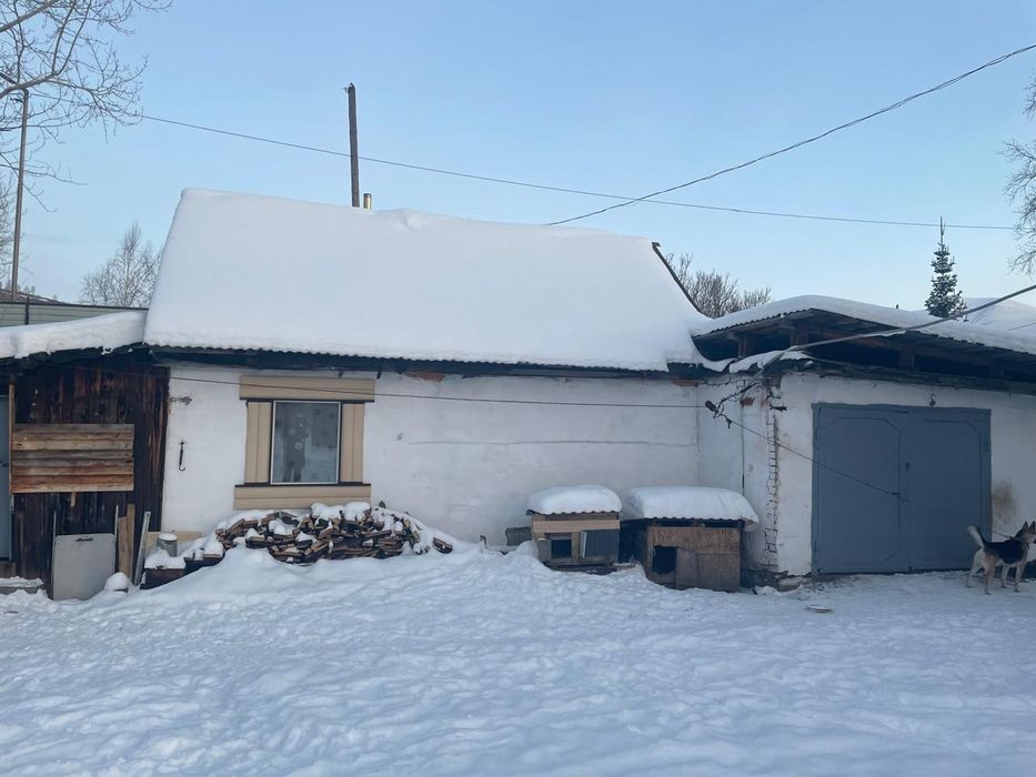 Продается кирпичный дом.