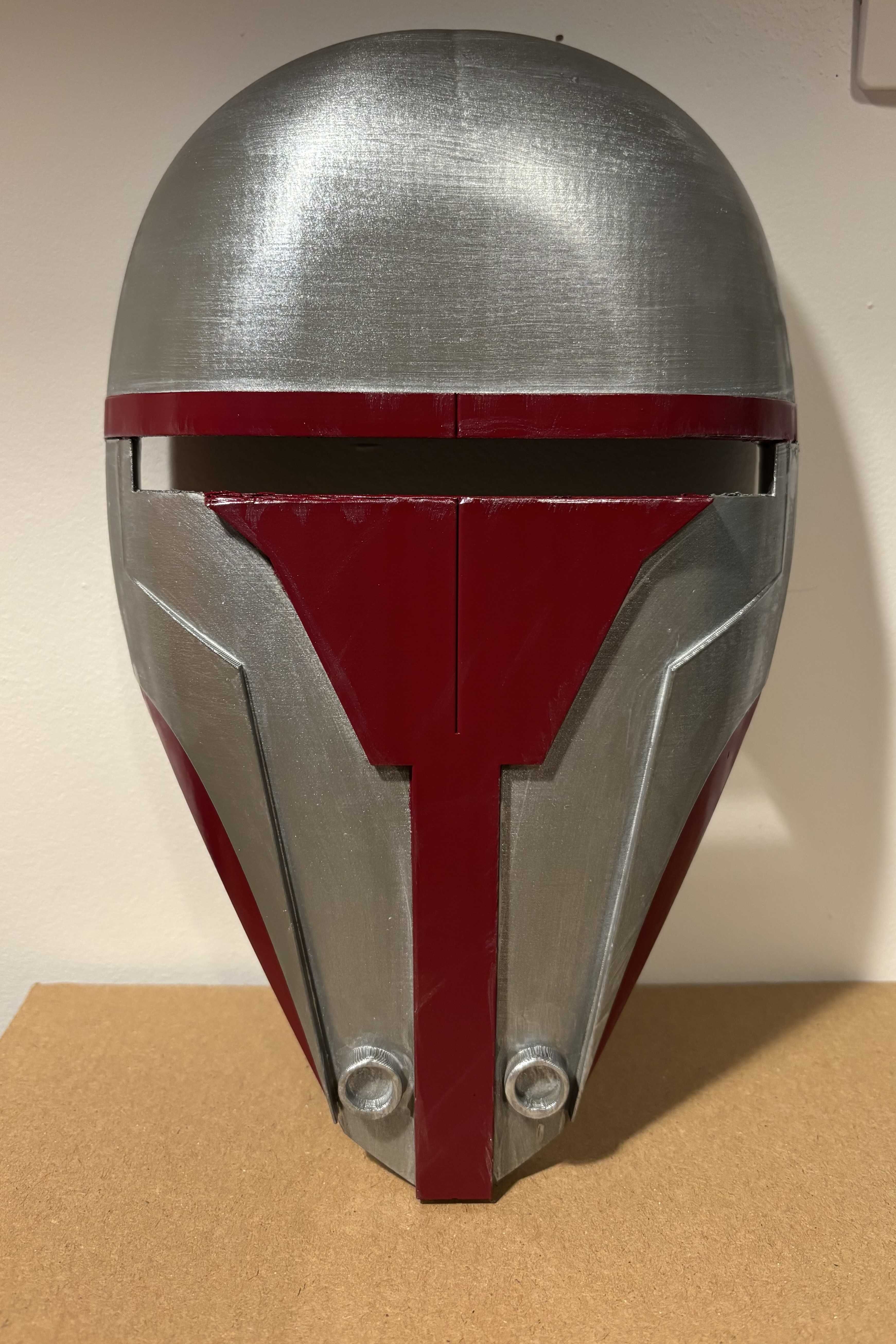 Masca Ghost din Call of Duty Modern Warfare si Star Wars Darth Revan