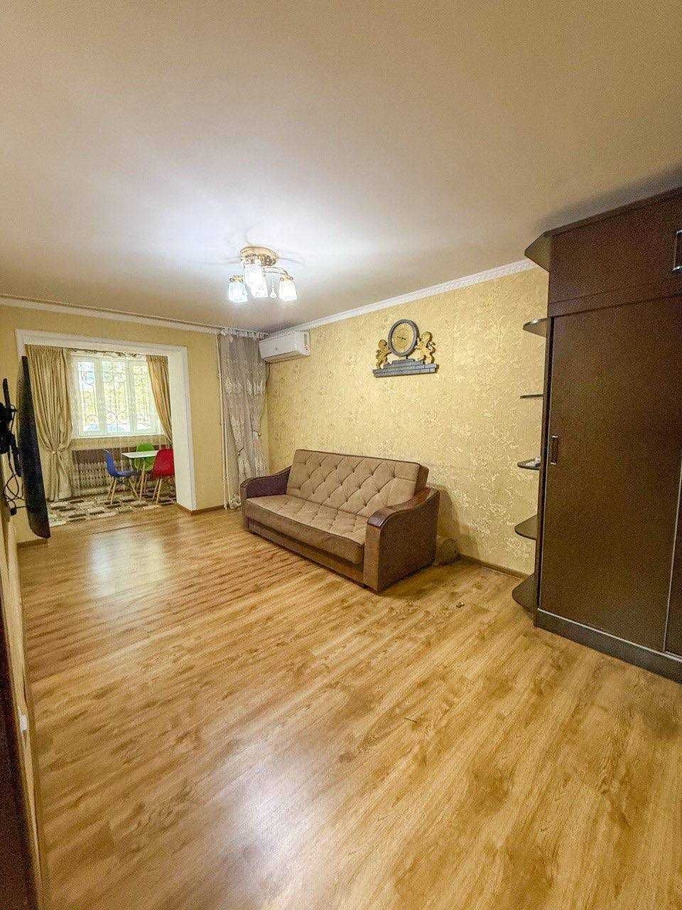 ПРОДАЕТСЯ 2/1/4 55м2 на: Буюк ипак йули улица