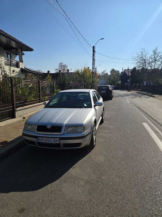 Vând Skoda Octavia Tour