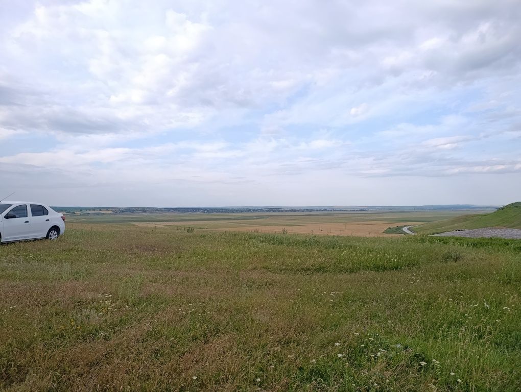 Vând teren intravilan în sat Iepureni, com. Movileni, jud. Iași
