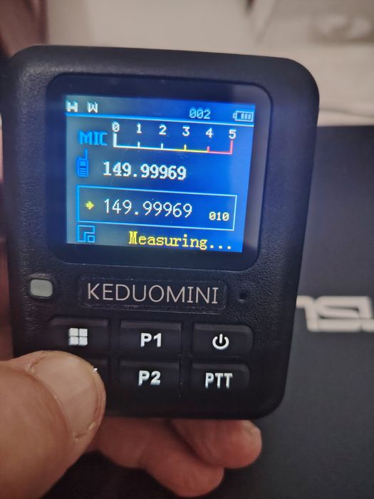 Scanner frecvențe cu funcție PTT