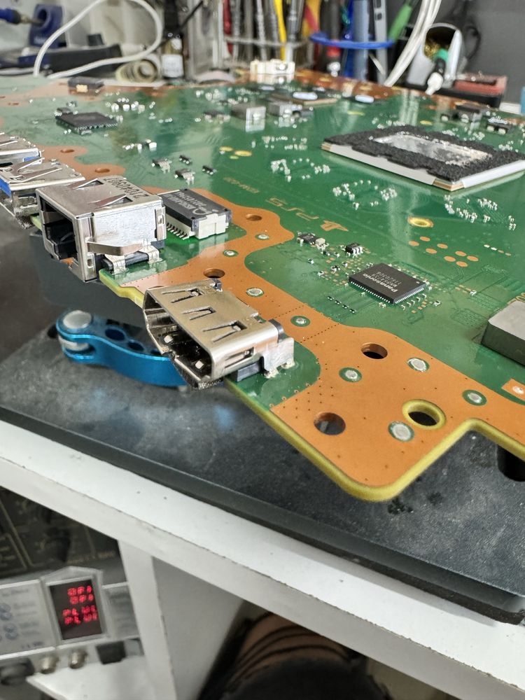 Reparatii console playstation xbox nintendo
