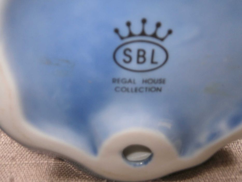 Стара порцеланова фигура марка