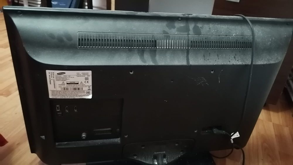 TV Samsung UE32EH4003W – ecran ars / defect – pentru piese