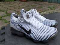 Nike Air VaporMax Flyknit 3-Size 39
Zebra