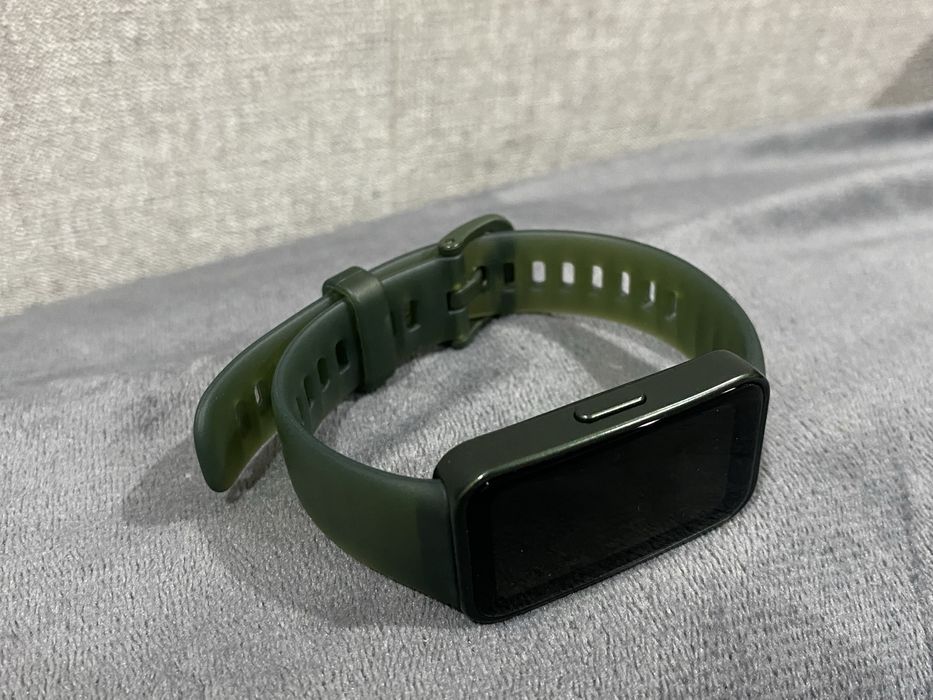 часы Huawei Band 8