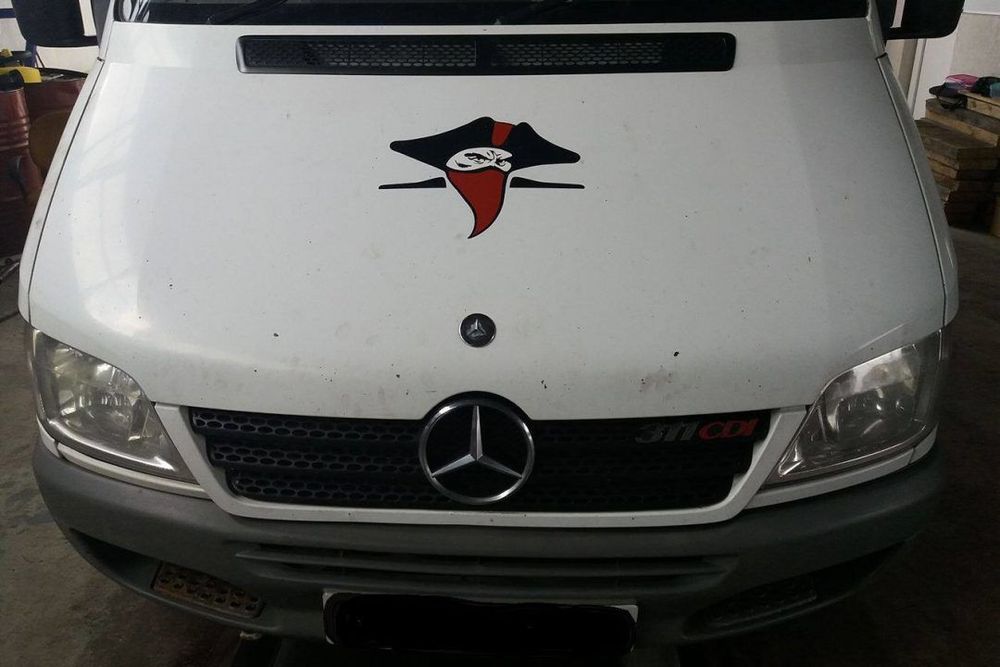 Dezmembrez Mercedes Sprinter 308 2.2CDI 2000 - 2006