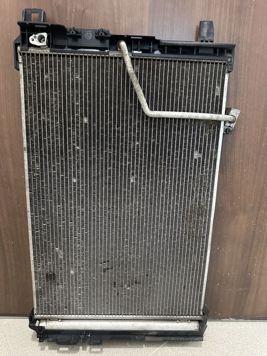 Радиатор за климатроник  w212