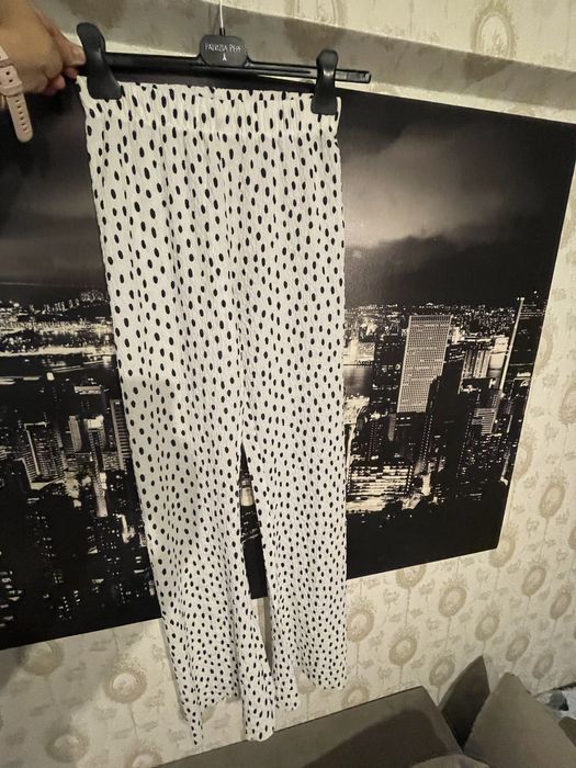 Pantaloni Zara 36