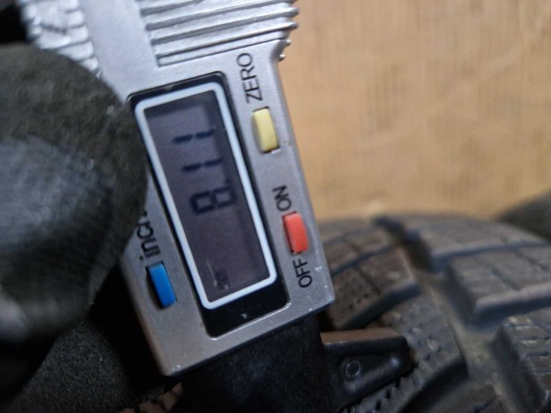 2 Goodyear R18 225/40
зимни гуми DOT2619