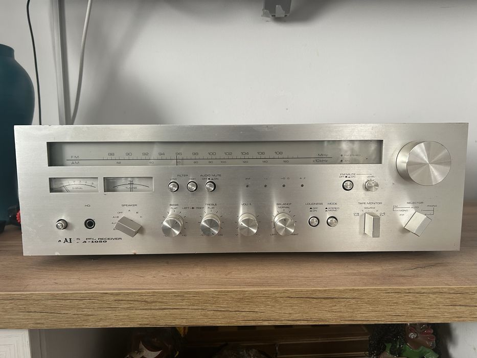 Aplificator/amplituner/statie AKAI 1050 boxe podea Wharfedale sistem