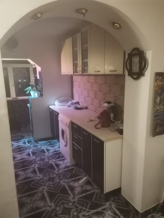 Vând apartament 3 camere Cug