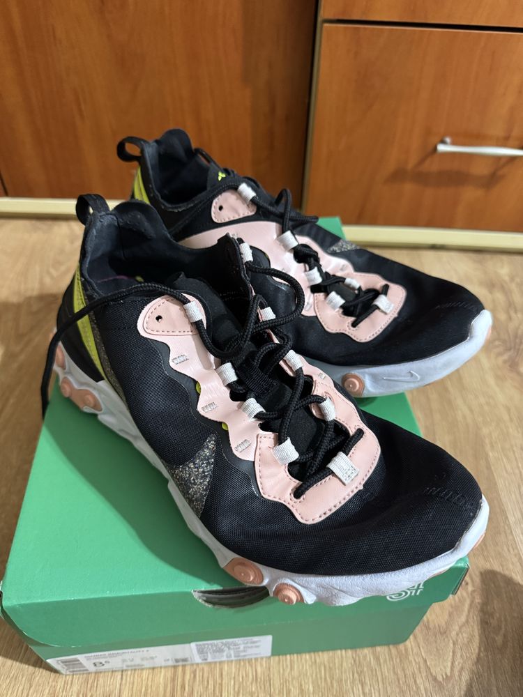 Nike React Element 55