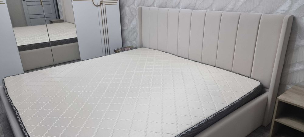 Кровать двуспальная