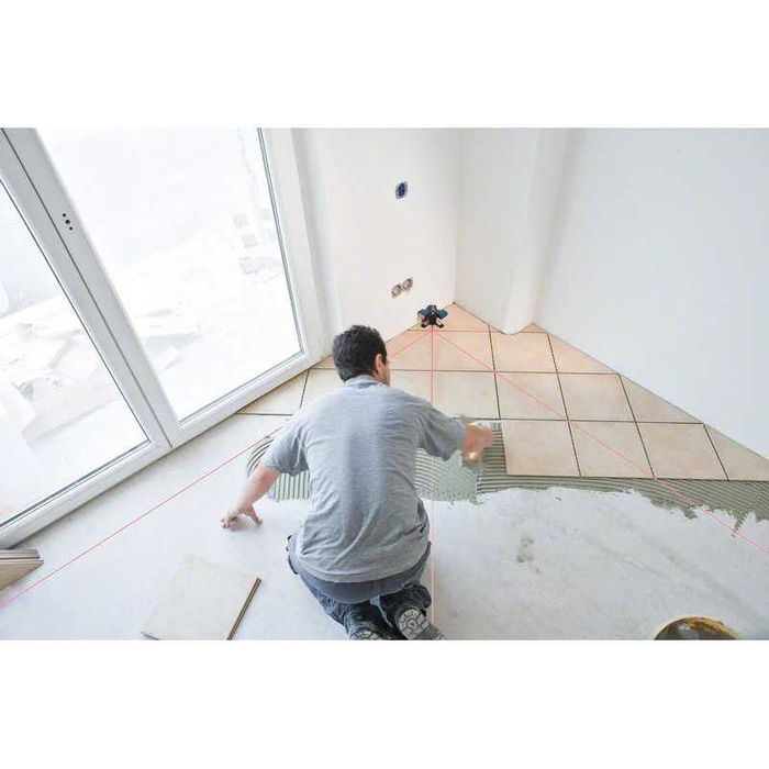 Meserias Faiantar, renovare baie si bucatarii,montat faianta,gresie