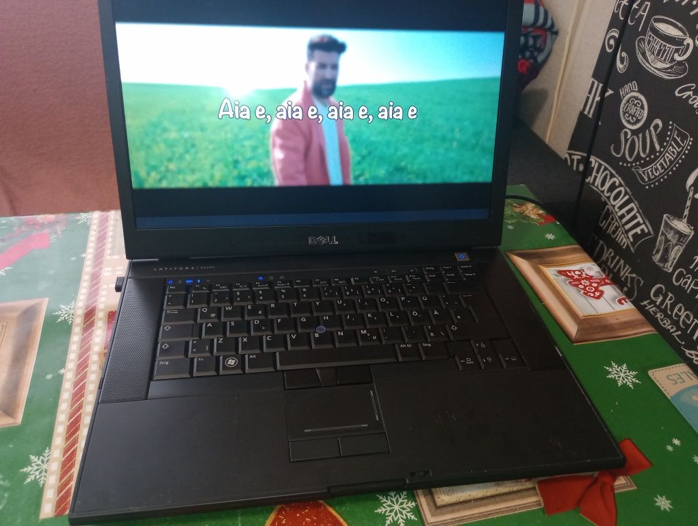 Laptop Dell , 4 gb ram, tastatura iluminata,ideal tester/diagnoza auto