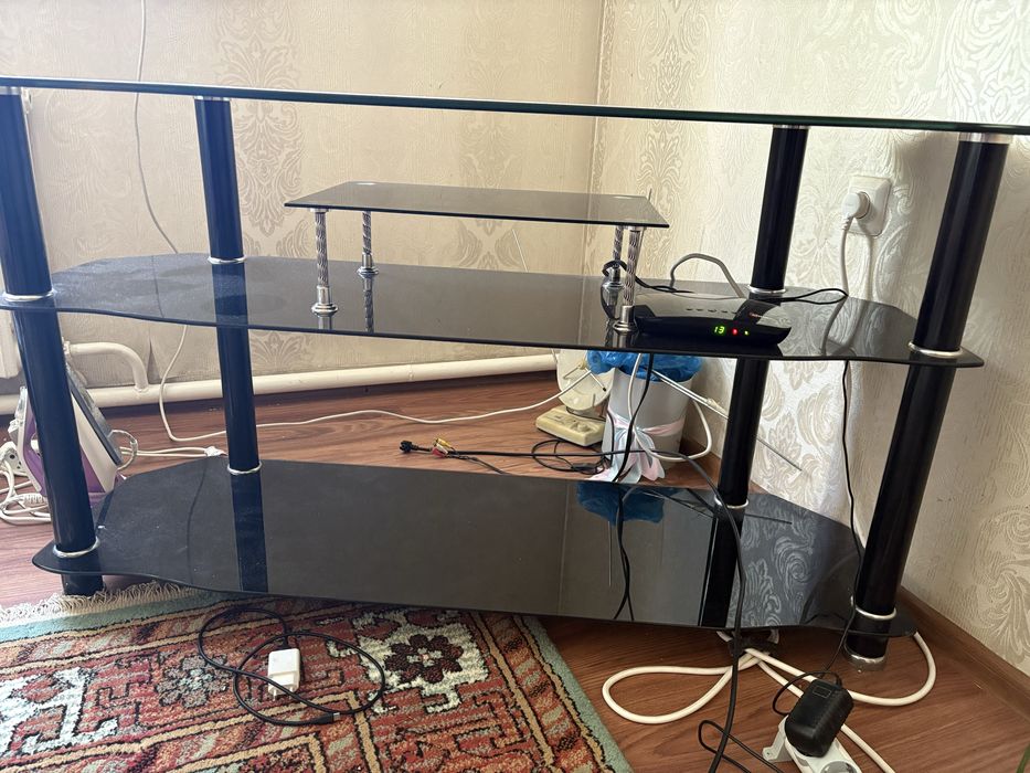 подставку для телевизора
