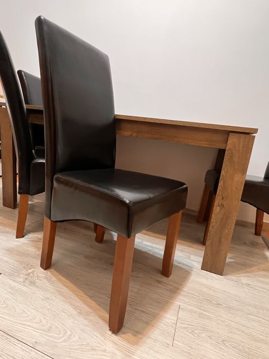 Masa si 4 scaune Jysk