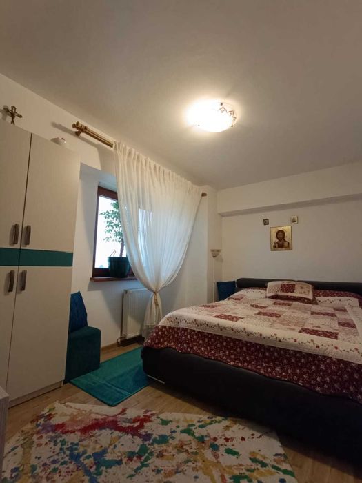 Apartament 4 camere, situat central, Deva