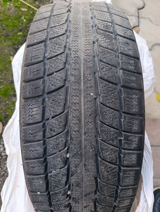 Срочно продам 195/65 15 резины.