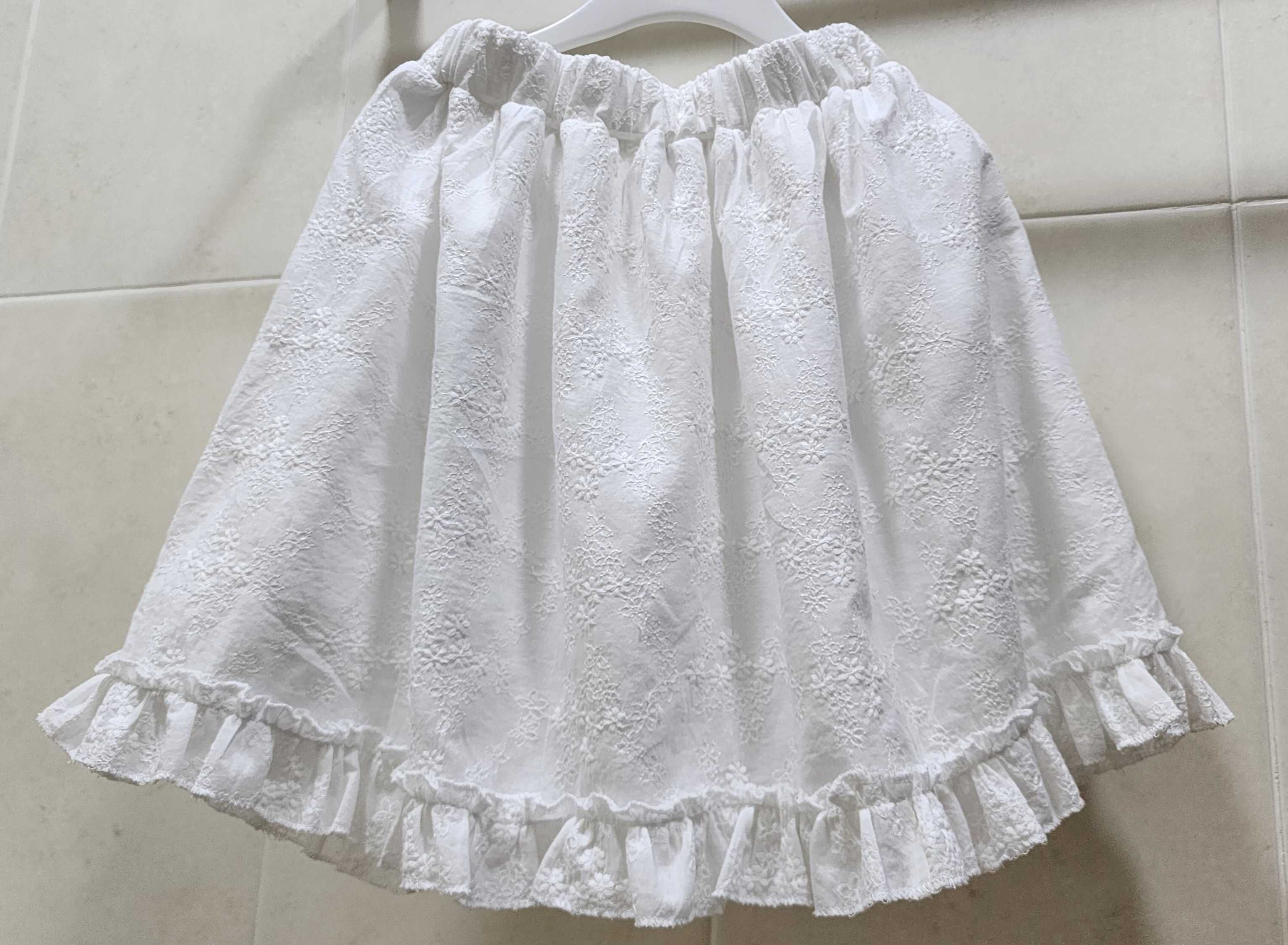 Костюм (блузка и юбка) белого цвета для девочки