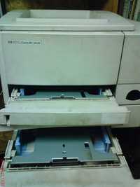 Лазерен принтер с две тави