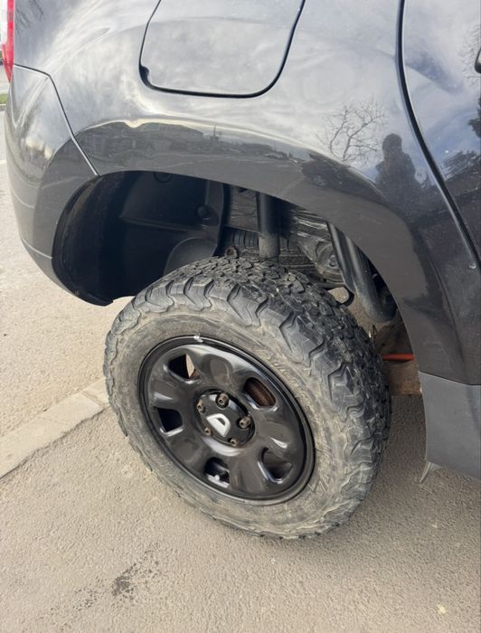 Jante + anvelope AllTerrain BFGOODRICH Duster Pajero Pinin