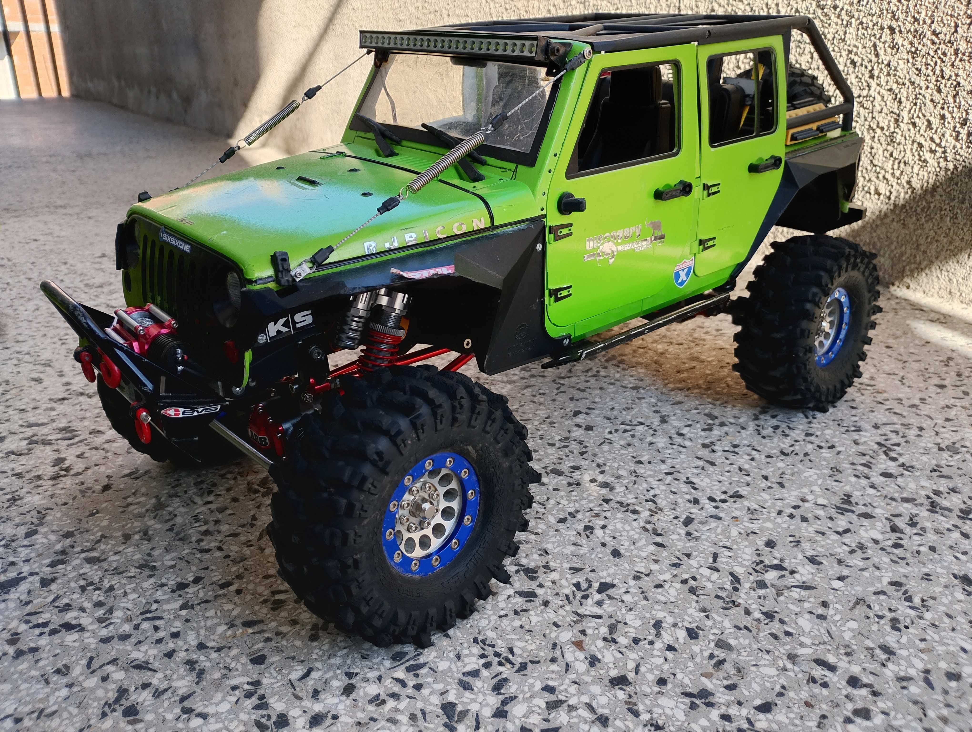 Crawler 1/10  катерач