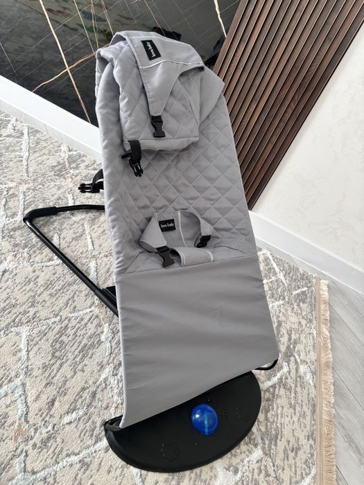 Шезлонг продам детский