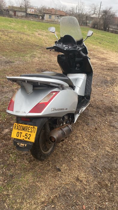Scuter honda pantheon