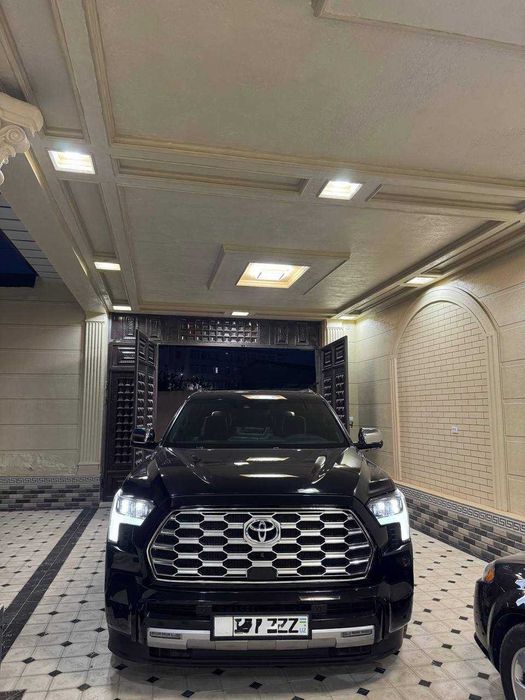 Toyota SEQUOIA 2023