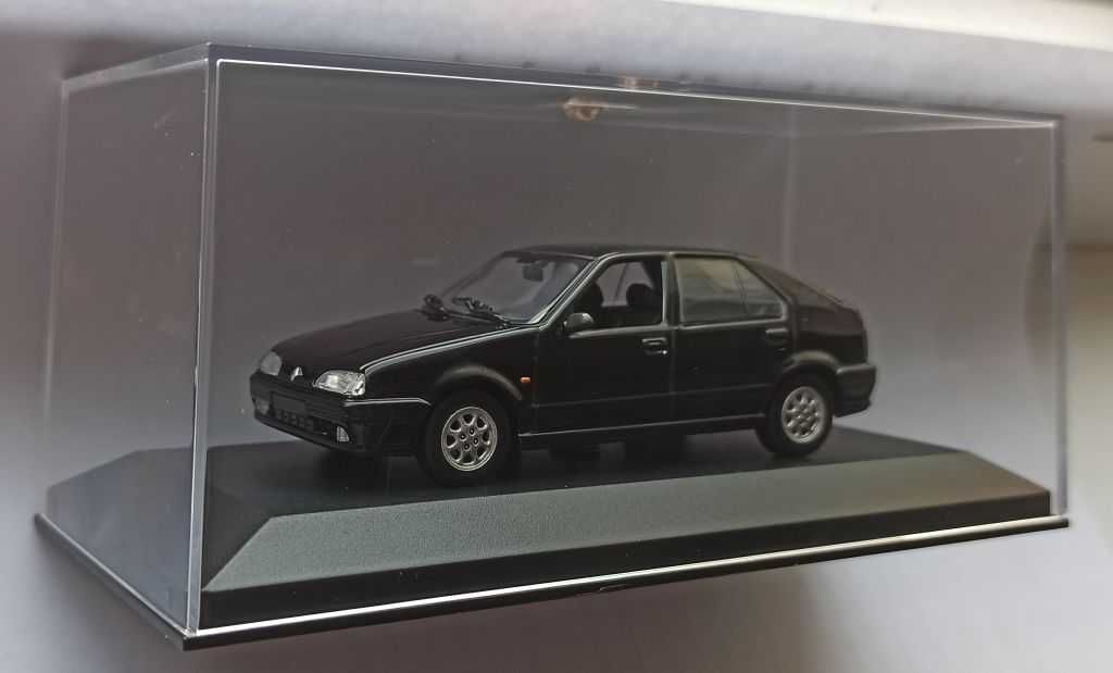 Macheta Renault 19 Facelift 1995 negru - Minichamps 1/43