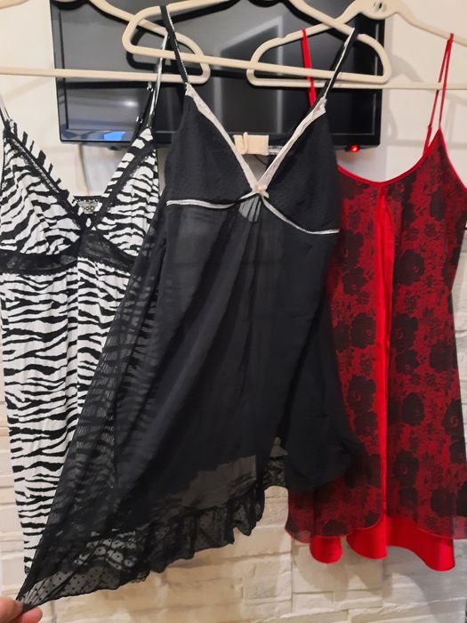 Pijama dama, din satin/voal cu dantela,Halat satin cu imprimeu