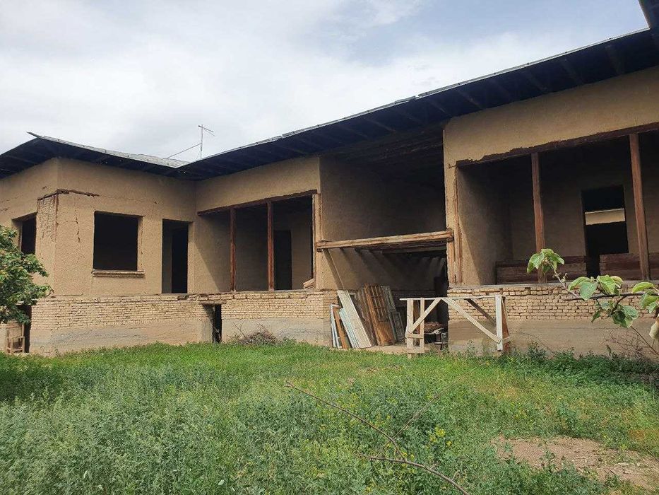 Uy sotiladi 8 sotix Keles Generalda