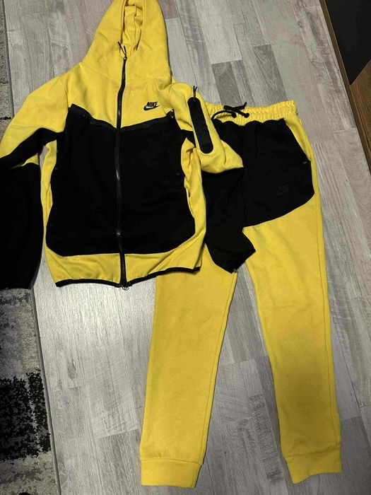 Екип на найк////