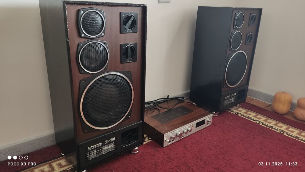 Продаются Колонки с усилителем