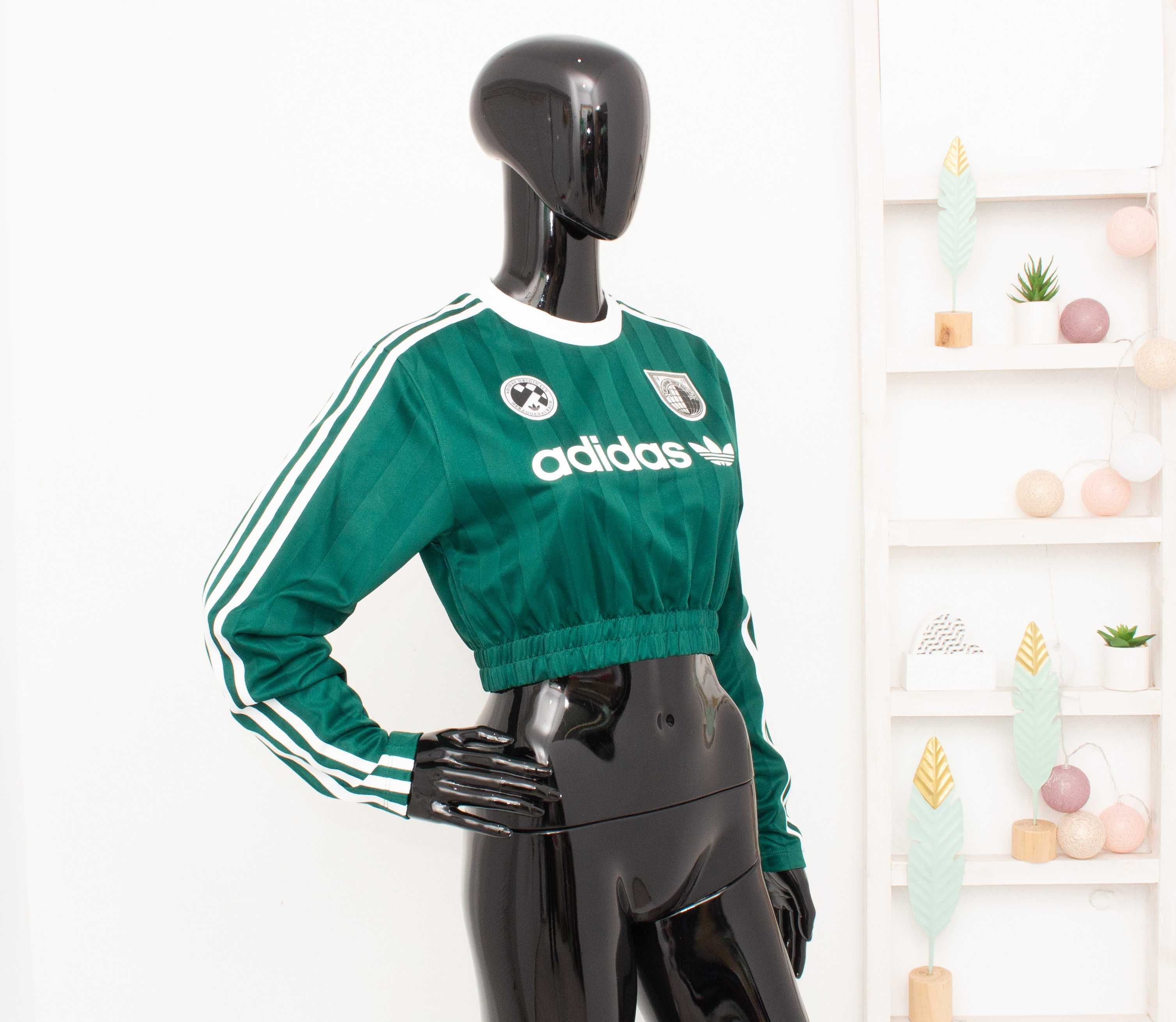 Adidas Originals дамска кроп блуза с дълъг ръкав зелена crop tee S