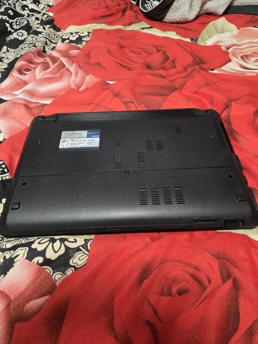 ASUS X54H SERIES  in stare impecabilă !!