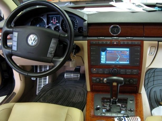 Vand DVD Harta Navigatie VOLKSWAGEN PHAETON V13 Europa + ROMANIA 2020